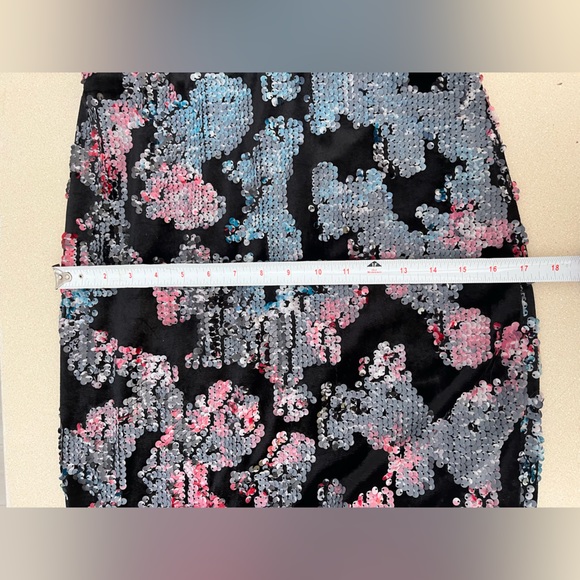 Dress The Population Sequin Cocktail Dress - Picture 6 of 7